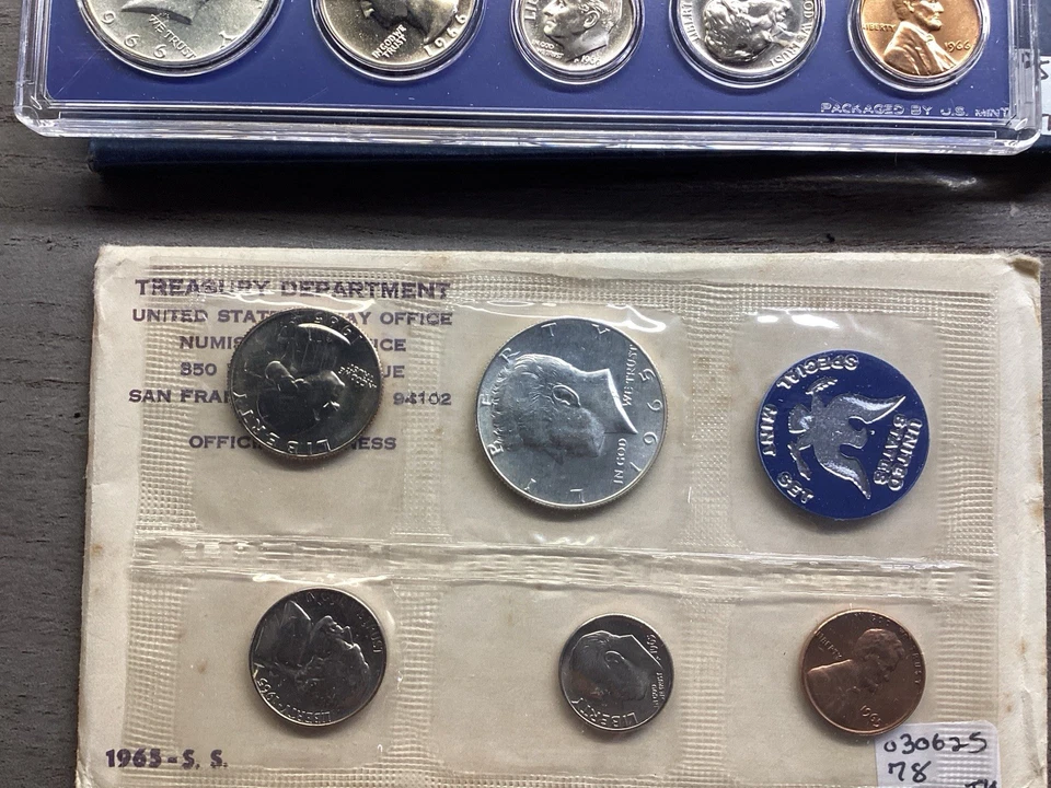 6 Set Bundle of 1965, 66, 67, 68, 69, 70 Original Packaging 45 Coins 032578qk - Image 3 of 4