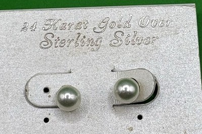 Perlenohrstecker in Vermeil, Pfosten, 24kt über Sterling. Weiß 8 mm
