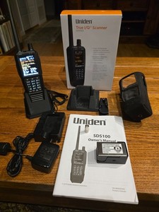 Uniden Digital Trunking Handheld SDS100 Scanner -Excellent Condition