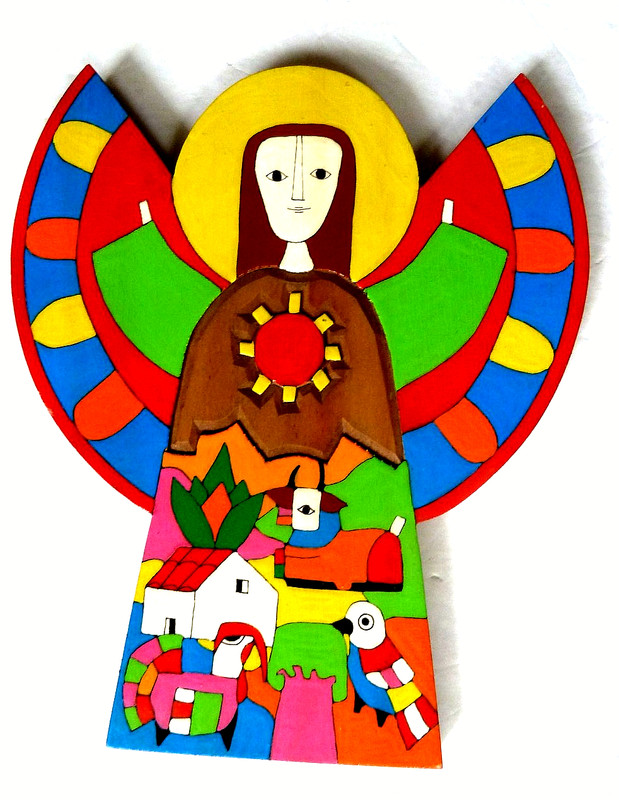 The VIRGIN MARY GIVES HER BLESSING Hand made FOLK ART of El Salvador, W00D, 8.5"