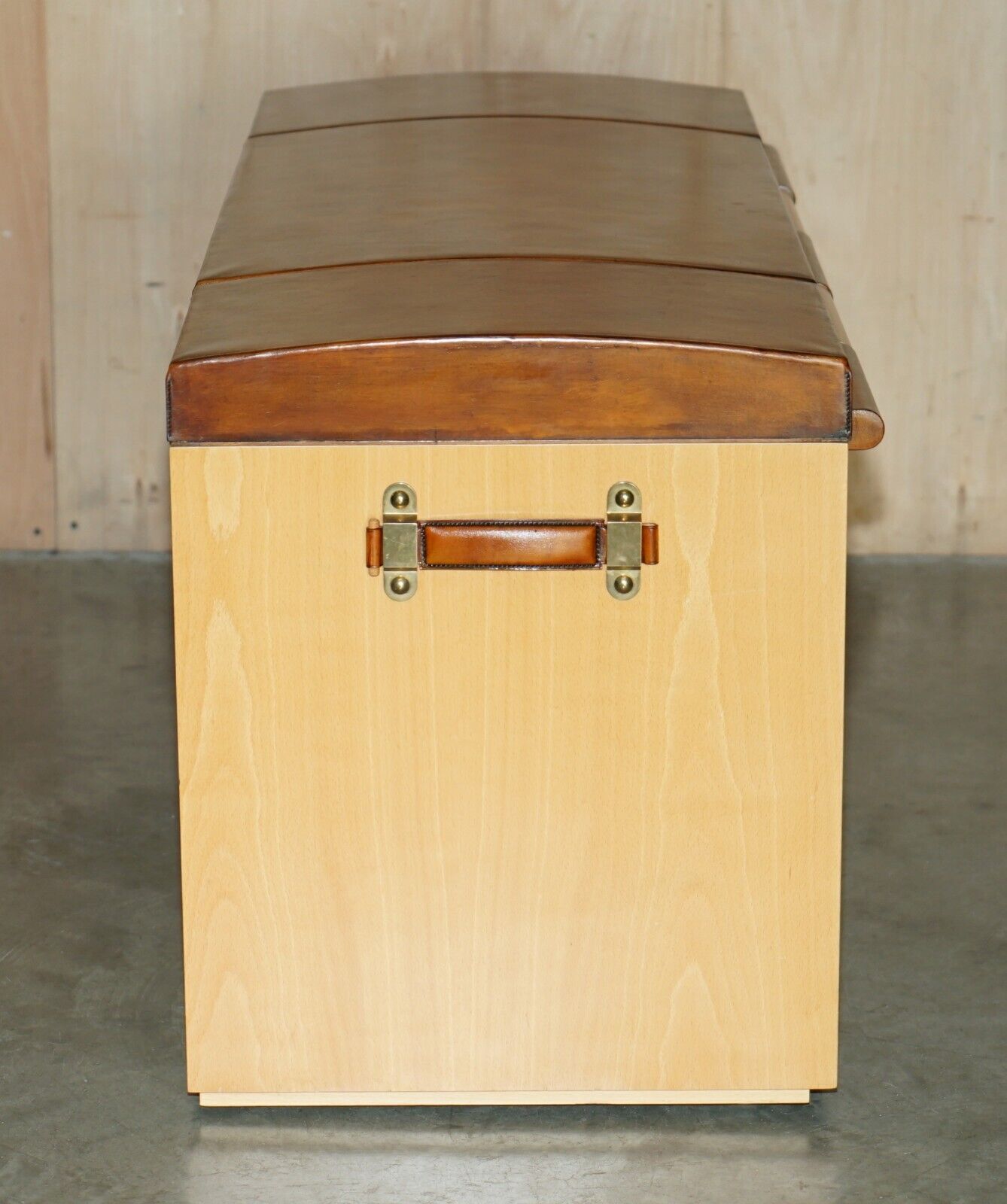 Picture 8 of 24
