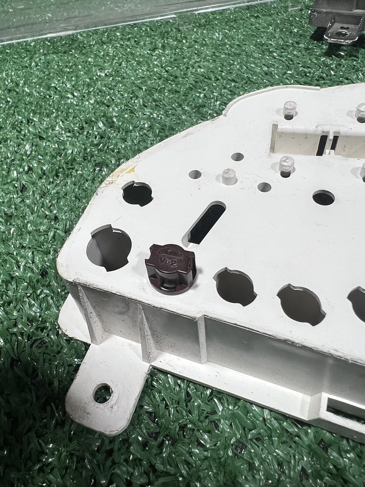 Cuadro de instrumentos Nissan 240sx S13 1989-1994 pequeña bombilla y enchufe marrón oscuro Foto 2 de 2