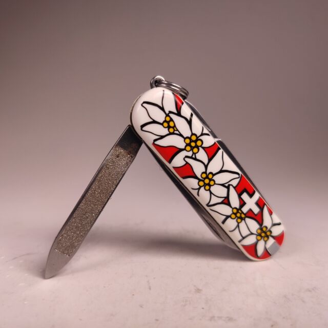 Red Edelweiss Flowers Victorinox Swiss Army Knife Classic
