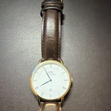 Daniel Wellington Quartz Gold Case White Dial Date Brown Leather Strap