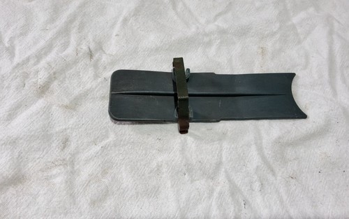 VINTAGE VICTA 18 EDGE PLATE COVER WITH CLIP
