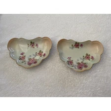 Set Of 2 Vintage Ornate Porcelain Trinket Dishes Floral Gold Trim G475 - NICE!