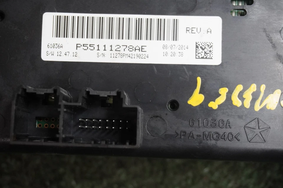 Jeep Patriot 2013 2014 2015 temperatura panel de control de aire acondicionado OEM 55111278AE Foto 3 de 4