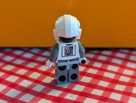 Lego Star Wars Minifigure Set 8129 AT-AT Driver Minifig Figure sw0262 Imperial