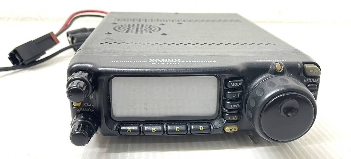 トランシーバー yaesu FT-100 M(50w) トランシーバー yaesu FT-100 M