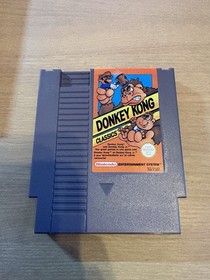 Donkey Kong Classics PAL NES Complete With Manual.
