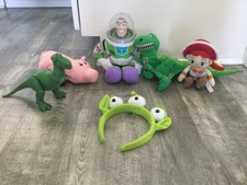 VINTAGE TOY STORY 2  TOY STORY 4 TOYS COLLECTORS PLUSH  FIGURES LOT