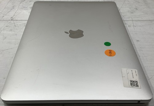 Apple Macbook Pro 2020 13 pollici Retina M1 16 GB RAM 512 GB SSD MacOS Sequoia A2338 - Foto 4 di 8