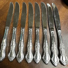 VTG Wallace Stainless Steel 8 Dinner Knive’s 9 In.