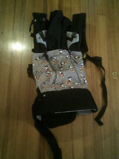 Lille Baby Disney MIckey Mouse Complete 6-in-1 All Season Baby Carrier Kids EUC
