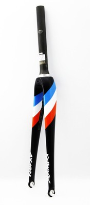 SOLIDO - Combi de 2024 couleur verte et bleue - VW avec SOLIDO - Combi de 2024 couleur verte et bleue - VW avec
