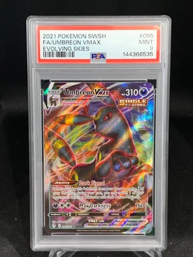 Pokemon TCG Umbreon VMAX Holo Ultra Rare Full Art Evolving Skies 95/203 PSA 9 MT