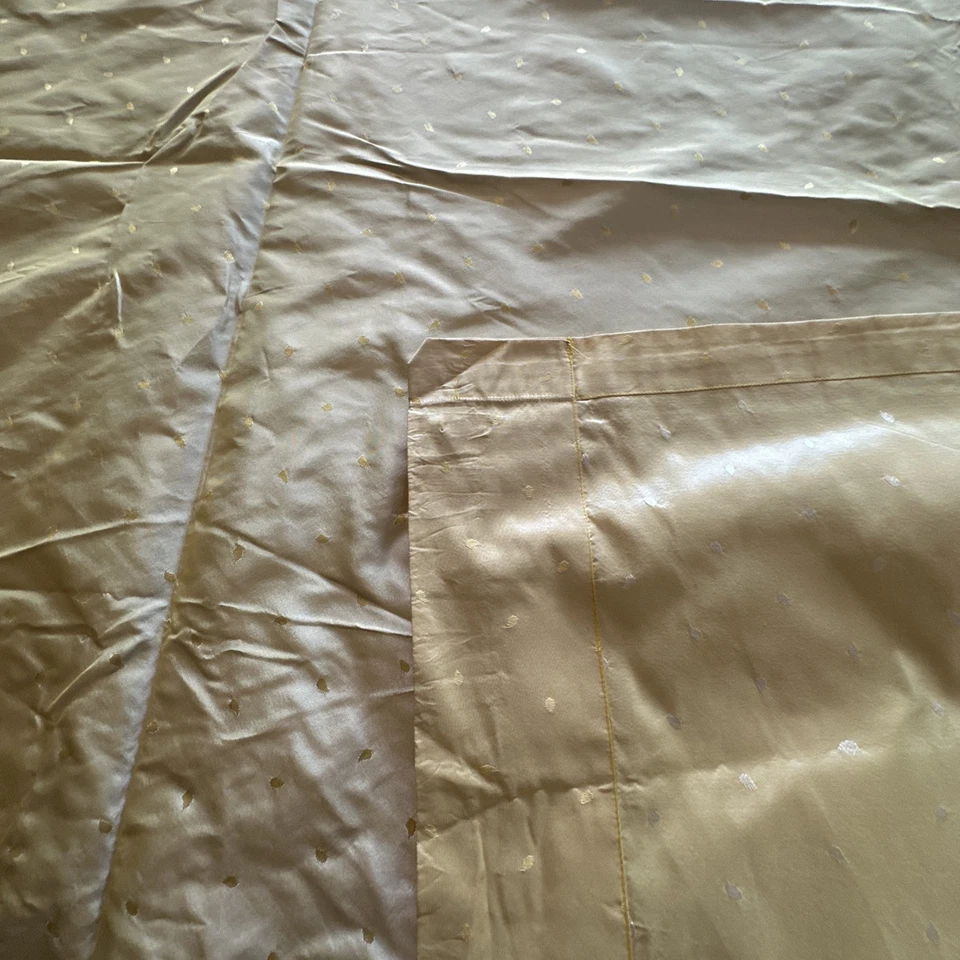 Diseño Seda Damasco Tela Buttery Gold Mini Hoja Lg Panel de Sala de Exposición Foto 4 de 4