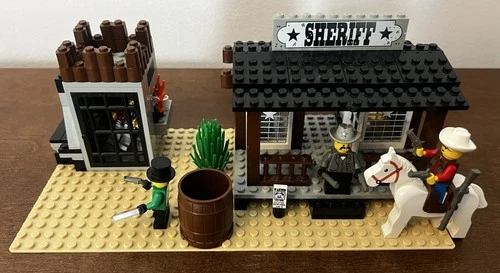 LEGO Western Sheriff's Lock-Up (6755) (With Instructions)