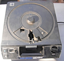 KODAK 4400 PROJECTOR  Powers Up  Needs Bulb  Clicker   Parts or Repair  