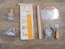 8 Pcs Ravioli Mold Set