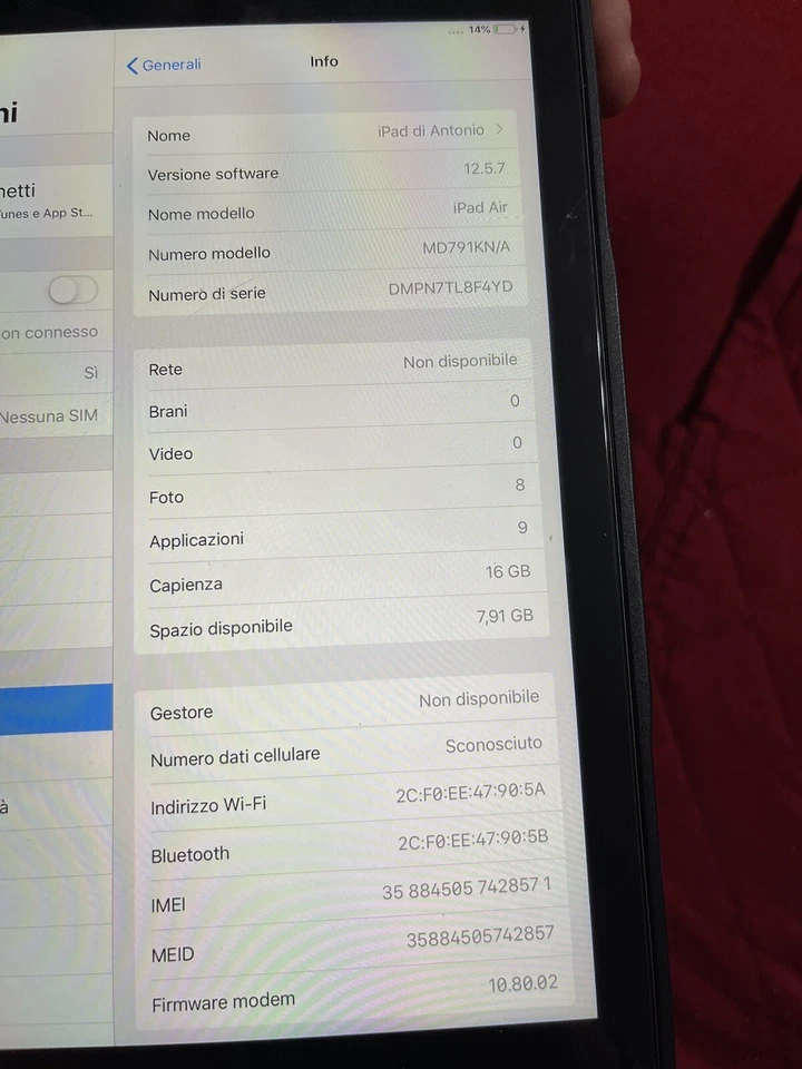 Apple iPad Air (1st generation) · 32GB · Cellular, foto 3 di 3