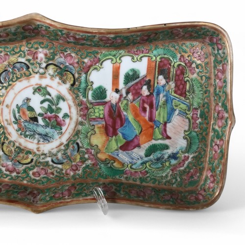 19th Century Chinese Rose Medallion Tea Tray - Picture 2 of 6