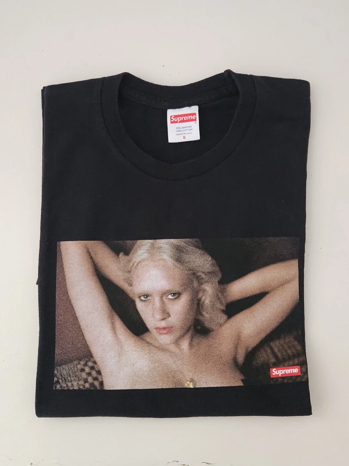 T shirt noir SS22 Supreme à pois caoutchouc taille S petit film