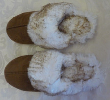 Kensie Memory Foam Slipper Size 8 NIB Multi Faux Fur Trim Insole Traction Sole
