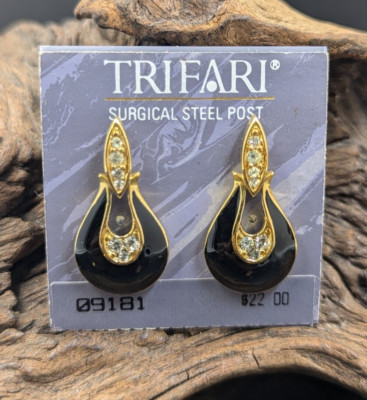 New Old Stock TRIFARI  Dangle Earrings Black Enamel Rhinestone Gold Tone