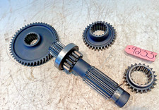 1963 Massey Ferguson Mf 35 Tractor Transmission Shaft & Gears 180415m1