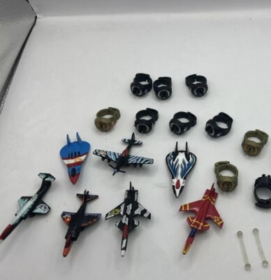 Lot Vintage 1988 Matchbox Ring Raiders Skull Squadron 7 Planes 12 Rings 2 Posts