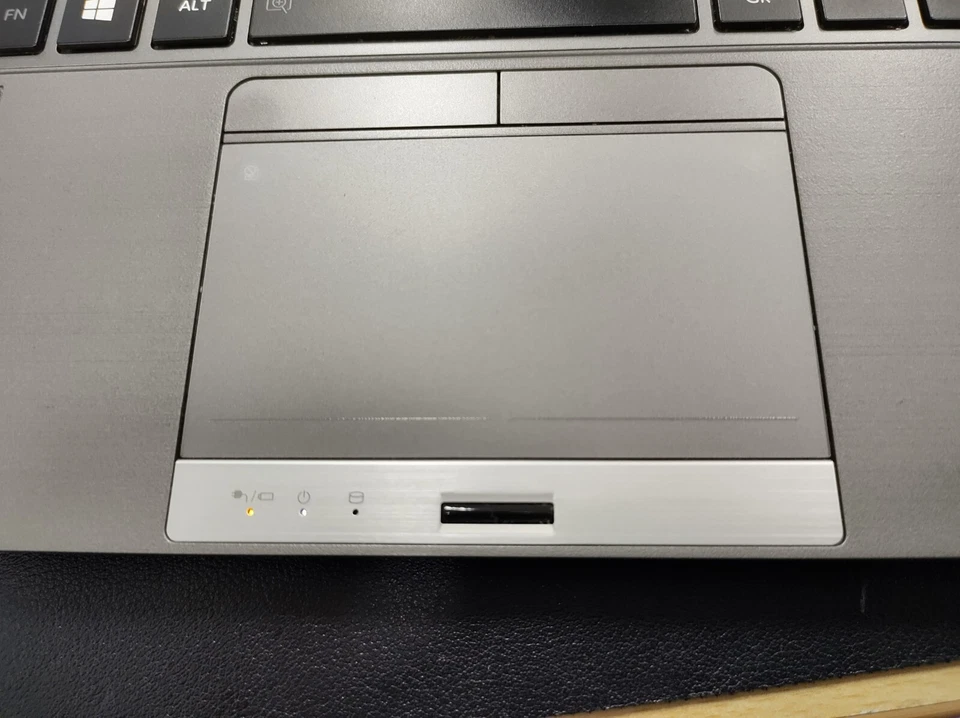 Toshiba Portege Z30-A-1F 13" Laptop Core i5-4210U 4GB 128GB SSD *MISSING KEY* - Image 4 of 4
