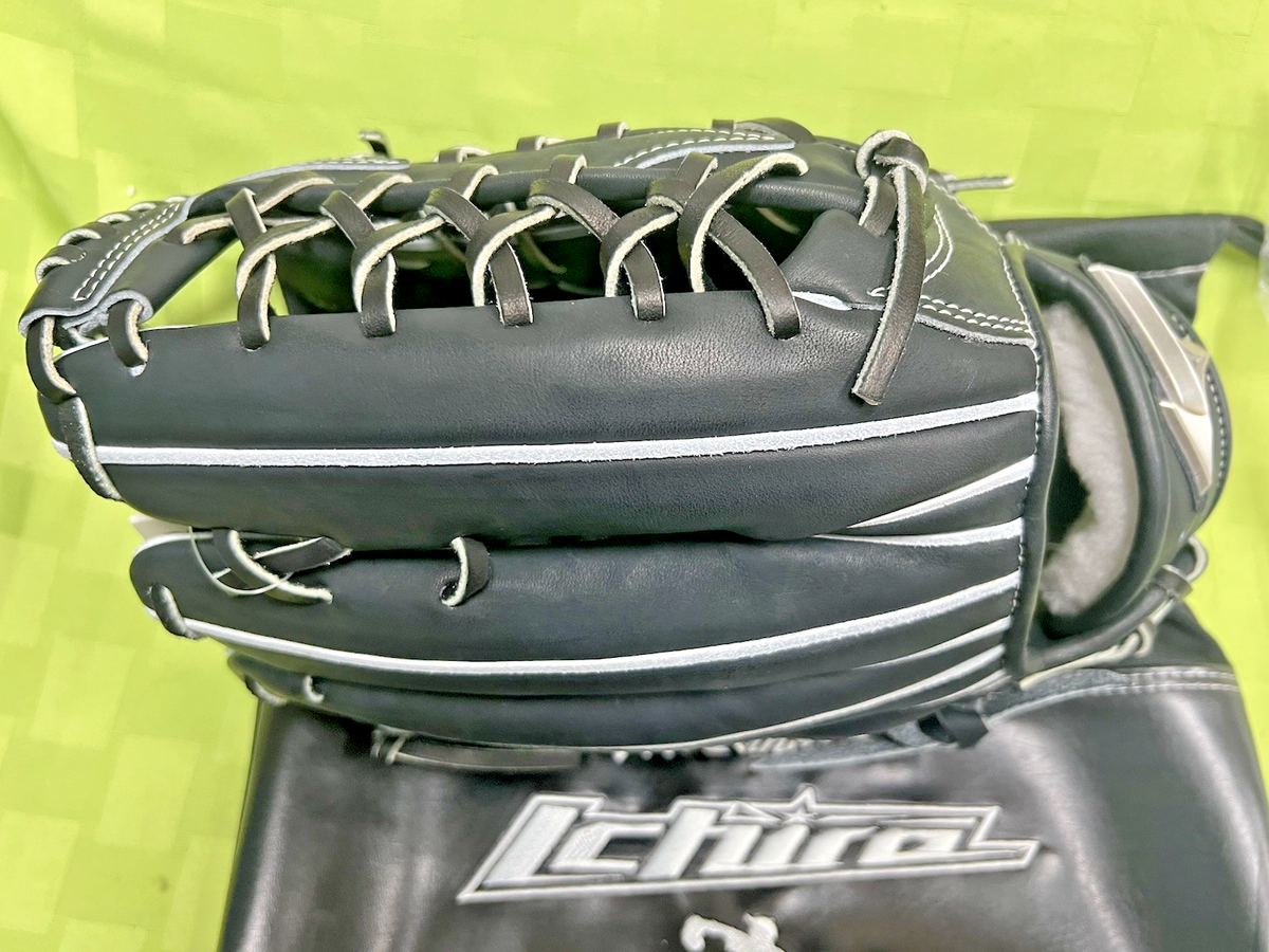Mizuno Special limited ed. Pro A51 Ichiro Suzuki HOF Baseball
