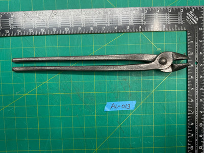 Vintage 14'' Heller Bros Co Blacksmith Forging Tongs Round Jaw Rivet Holding Tool
