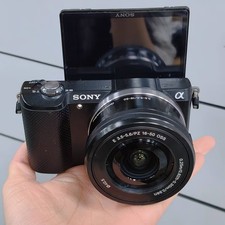 SONY Alpha a5000 Black Mirrorless Digital Camera w/16-50mm Lens English 90 NEW