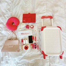 FAO Schwarz 3 Luxury Beauty Rest on the Go Jet-Setter Pretend Play Luggage Set