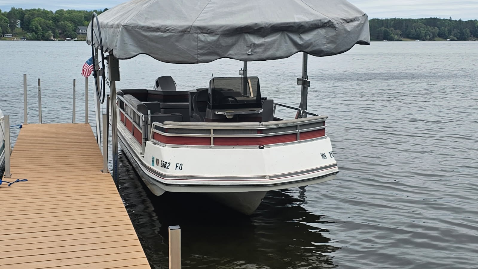 1978 Harris 20' Deck Boat w/ Trailer