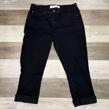 Levi's Signature Gold Mid-Rise Capri Jeans Women  s 12 Black Denim Cuffed Stretch