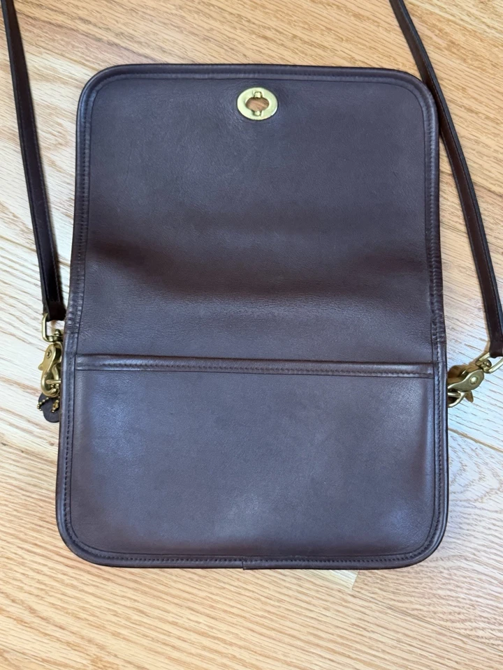 Bolso Bandolera Coach 9755 1980’s-1990’s Cuero Caoba Penny Bolsillo Hecho en EE. UU. Foto 4 de 4