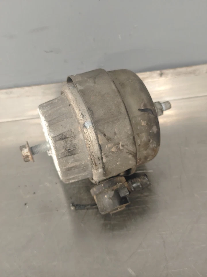 🇲🇫 Audi A6 C6 4F SUPPORT MOTEUR HYDRAULIQUE AVANT DROIT 4F0199382D - Photo 2/3