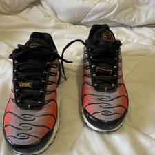 Nike Air Max Plus TN Sisterhood DO6115-500 Red Black Women's Sneakers