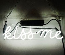 14"x6" Kiss Me Neon Sign Acrylic Light Lamp Handmade Gift Bar Wall Decor ZS745
