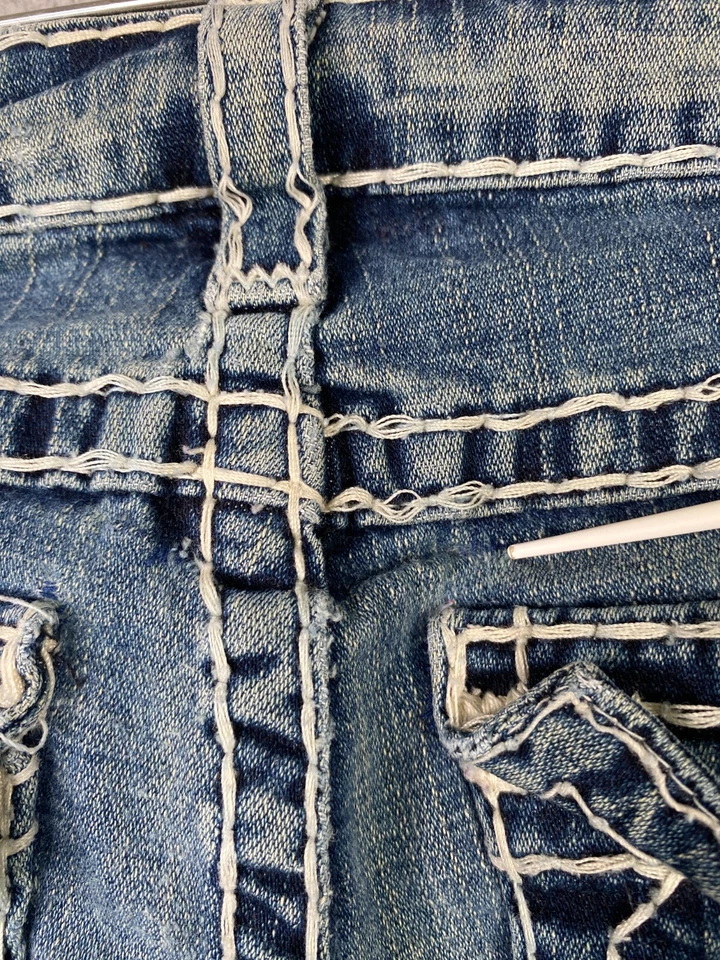 True Religion Joey Super T Flare Bootcut Jean Womens 30 30x34 Heavy White Stitch - Image 3 of 4