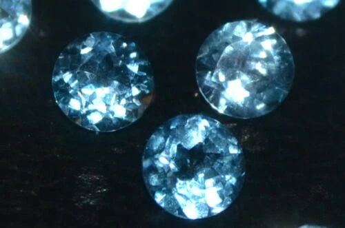 Gemas sueltas de topacio