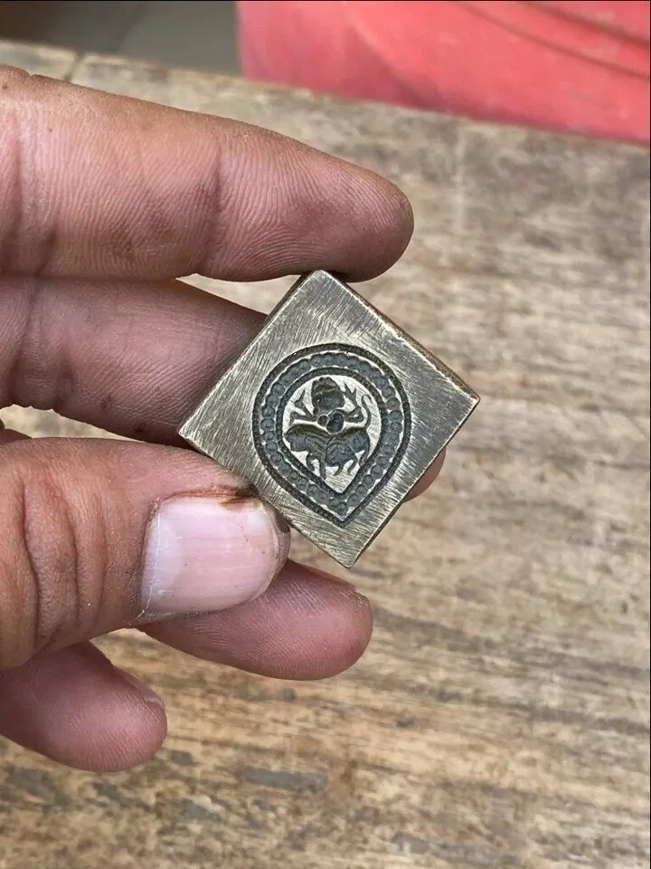 Antigua figura de diosa tallada a mano de bronce hermosa colgante joyería molde troquel Foto 3 de 4