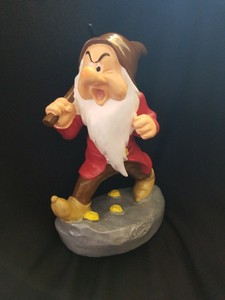 Disney Seven Dwarfs Garden Gnomes | Fasci Garden