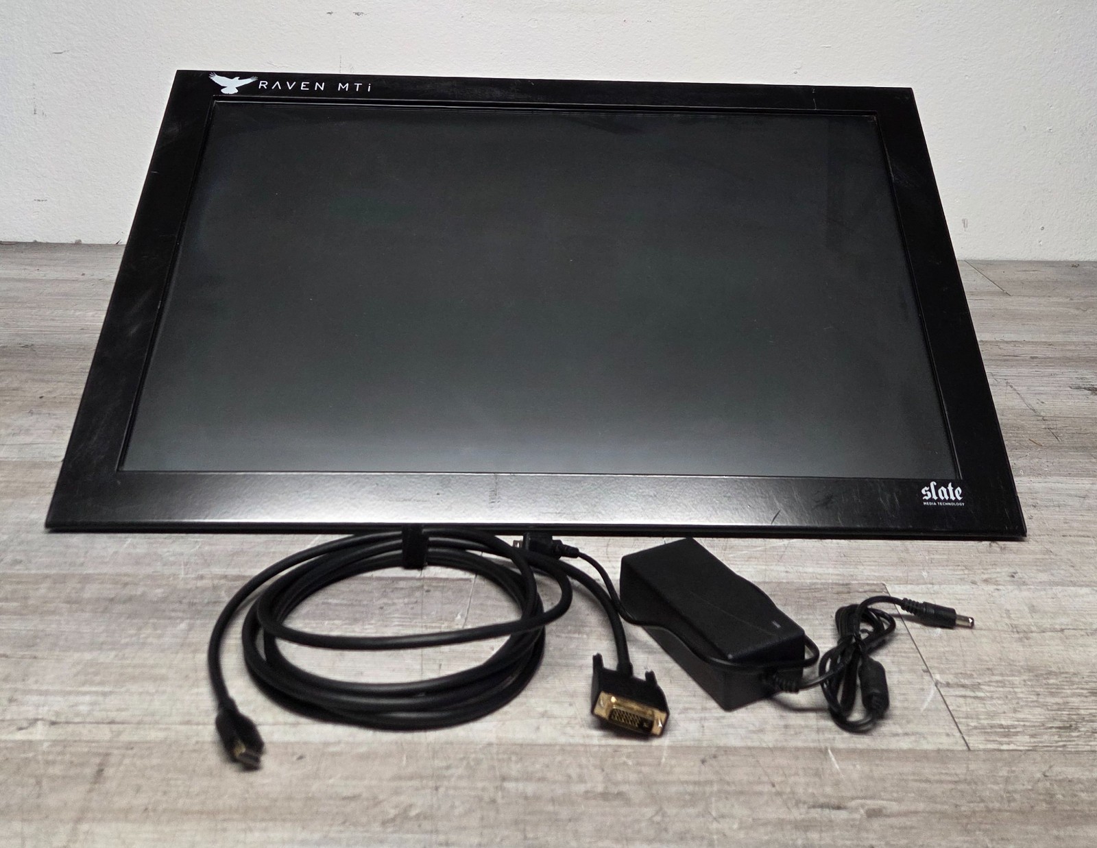 Slate Raven MTi V1 Multi-Touch Production Console with HDMI Cable & Adapter