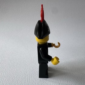 LEGO Pirates Captain Minifigure w/ Bicorne Hat & Plume - (pi138a) - Set #9349