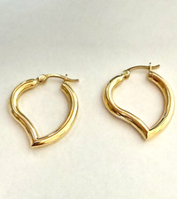14kt Yellow Gold Modernist Heart Hoop Earrings 1.7 grams