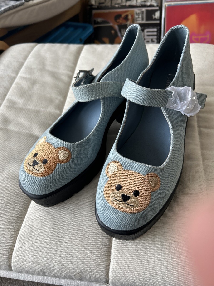 Tira Mary Janes 'Yogi Teddy Bear' Koi Footwear Unworn Shoes